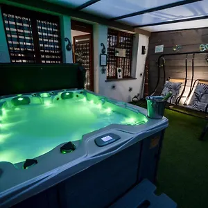  Hébergement de vacances Spa Privatif Toulouse Jacuzzi France